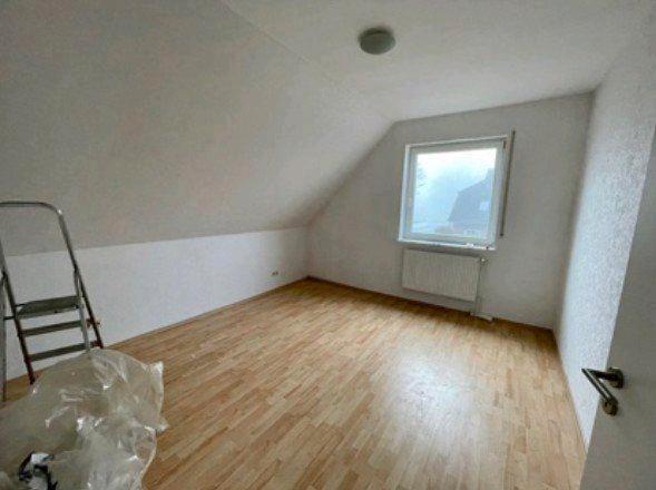 Einfamilienhaus Edewecht - 7 Zimmer, 150 m&sup2;, 379.000&euro; | Angebot:26958659