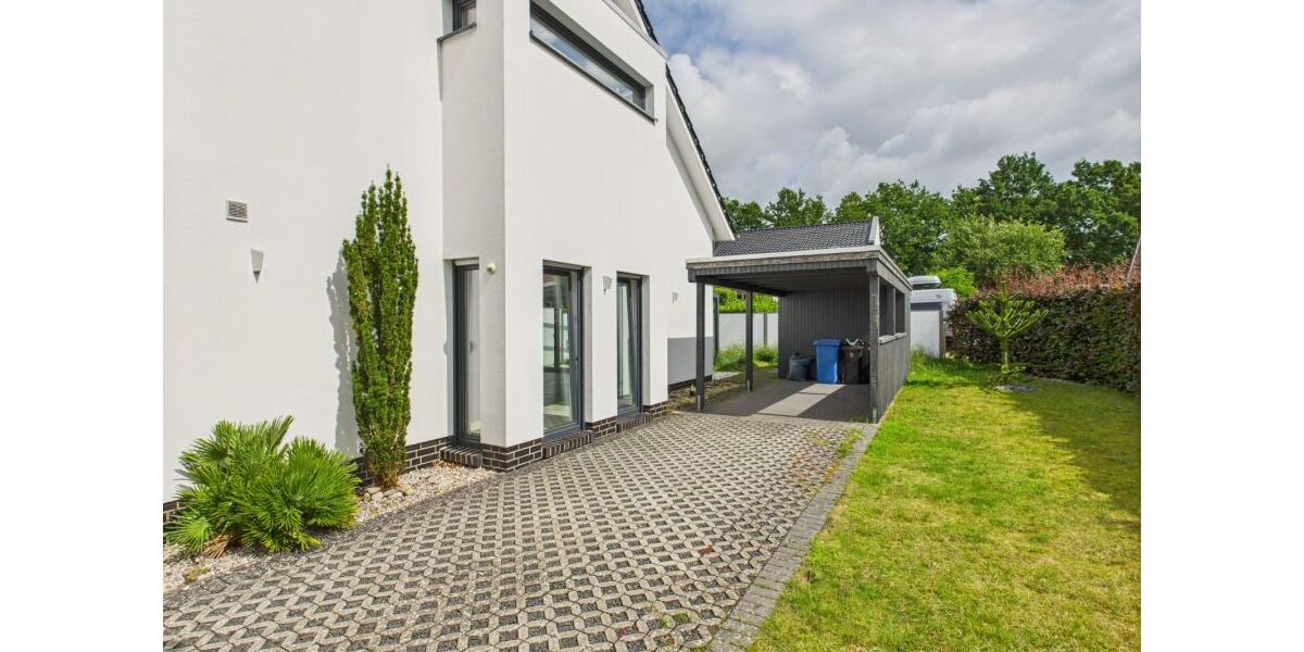 Außergewöhnliches Haus Wohnung über 2 Etagen in ruhiger Lage von Metjendorf-Oldenburg, KFW 70-ModernCarportGarten Wohnen am Rande von Oldenburg - Doppelhaushälfte Wiefelstede / Metjendorf Metjendorf | Angebot:26312135