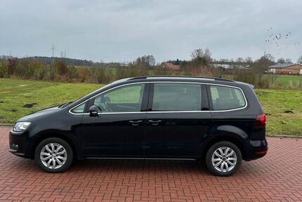 VW Sharan 149.600 km 19.300 € GARREL 49681