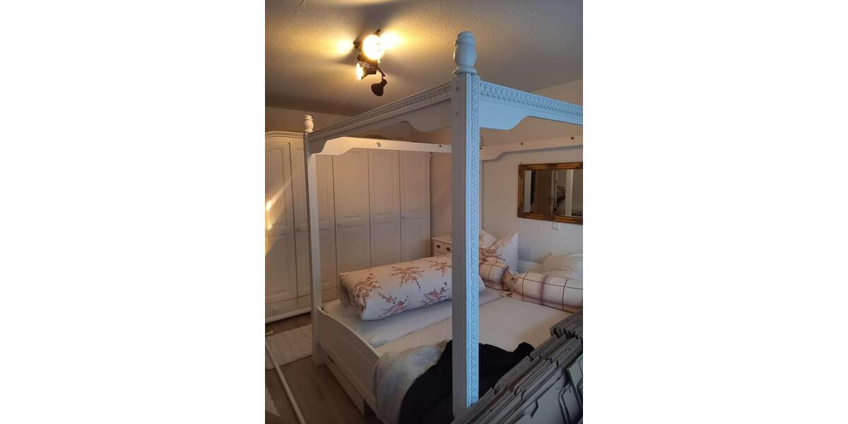 Etagenwohnung Oldenburg Drielaker-Moor - 4 Zimmer, 126 m&sup2;, 1.350&euro; | Angebot:23898286