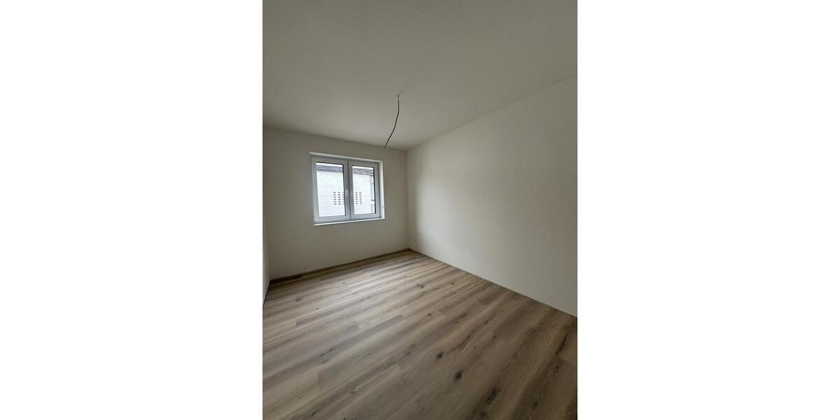 Reihenhaus Oldenburg Etzhorn - 5 Zimmer, 141 m&sup2;, 1.850&euro; | Angebot:22609583