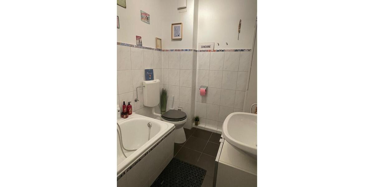 WOHNUNG IN OLDENBURG ZU VERKAUFEN; 3 ZKB BalkonLoggia + Keller 3 zimmer