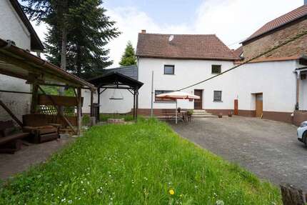 Haus zum Kaufen in Niederalben 120.000 € 160 m²