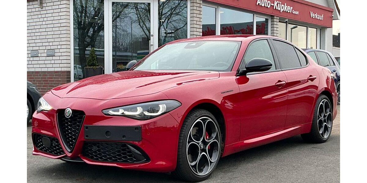 Alfa Romeo Giulia 15.325 km 34.400 &euro; Oldenburg 26125