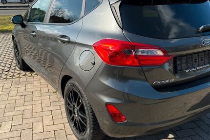 Ford Fiesta 196.000 km 6.300 &euro; Wardenburg 26203