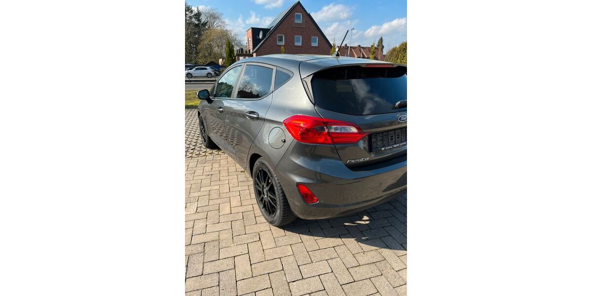 Ford Fiesta 196.000 km 6.300 &euro; Wardenburg 26203