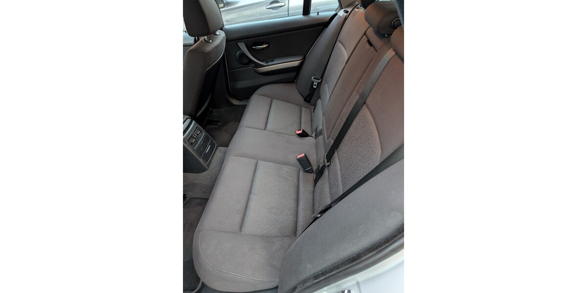 BMW 320 158.500 km 8.300 &euro; Oldenburg 26105