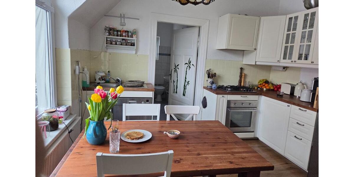 Dachgeschoßwohnung Oldenburg Ziegelhof - 4 Zimmer, 86 m&sup2;, 700&euro; | Angebot:25122116