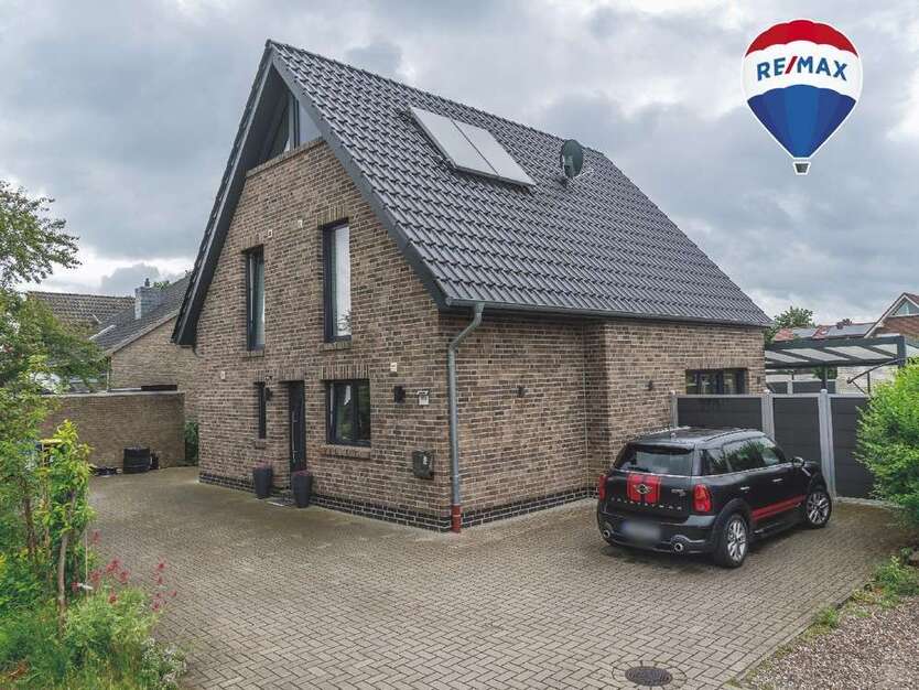 Haus zum Kaufen in Oldenburg 649.000 € 130.06 m²