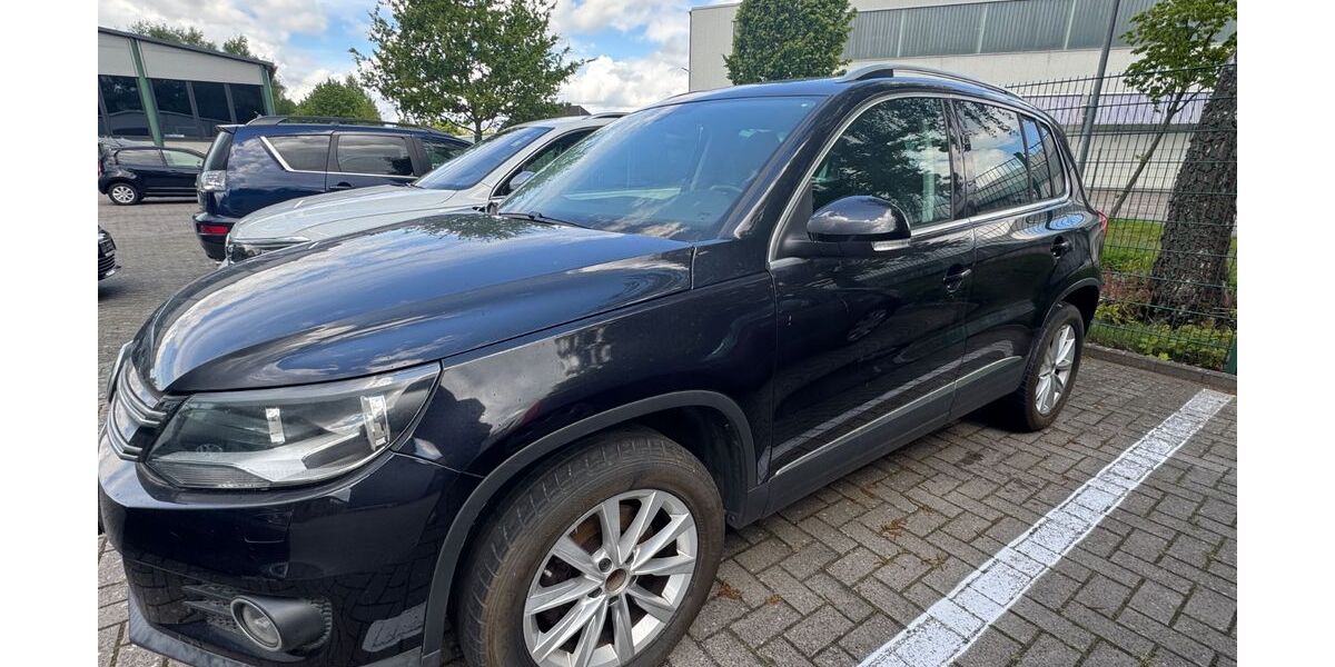VW Tiguan 173.400 km 8.999 &euro; Ganderkesse 27777