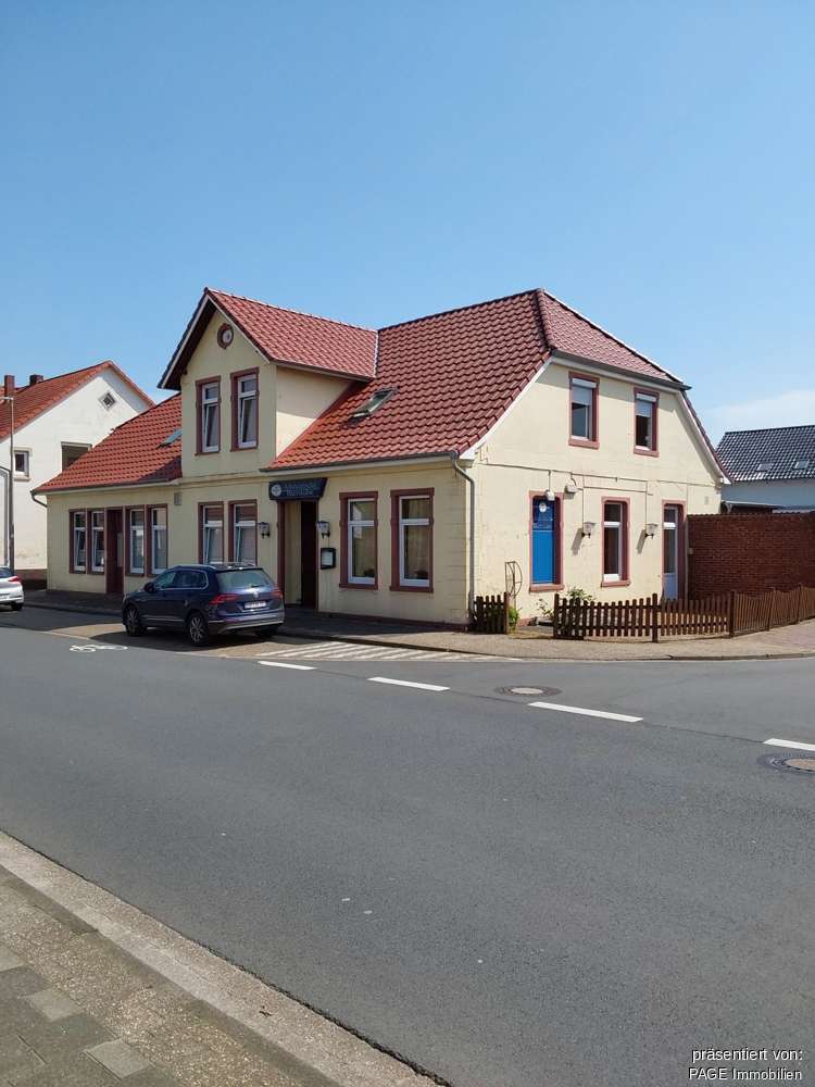 Haus zum Kaufen in Varel 279.000 € 481 m²