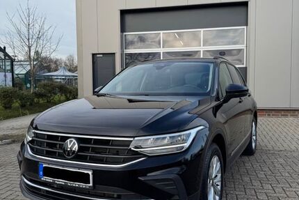 VW Tiguan 27.980 km 30.890 &euro; Apen 26689