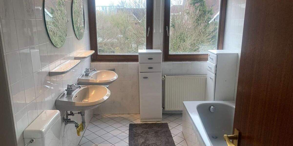Etagenwohnung Westerstede - 2 Zimmer, 62 m&sup2;, 180.000&euro; | Angebot:25773653