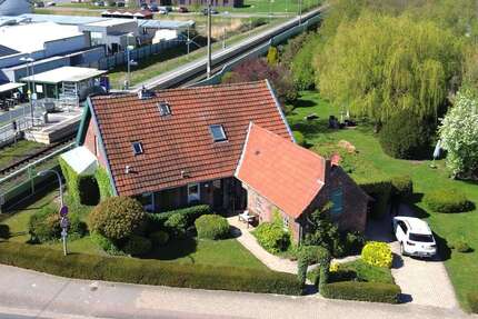 Haus Brake - 5 Zimmer, 144 m&sup2;, 240.000&euro; | Angebot:26382783