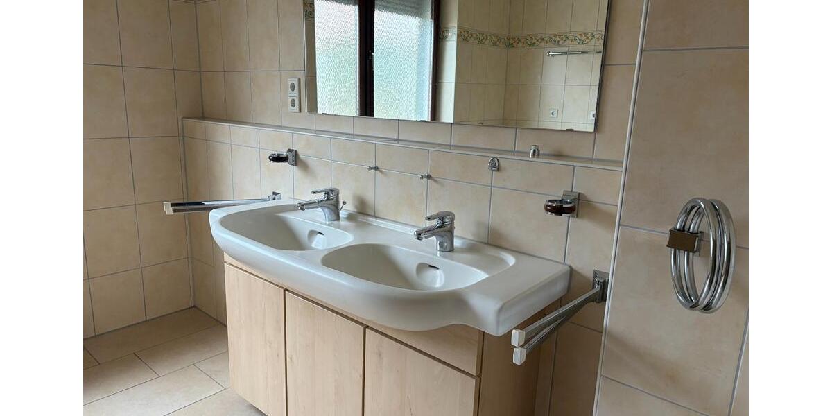 Etagenwohnung Oldenburg Bürgeresch - 3 Zimmer, 99 m&sup2;, 940&euro; | Angebot:25151391