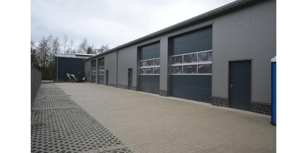 Beheizte Lagerhalle mit Büroräumen für klein- bis mittelständische Unternehmen zimmer