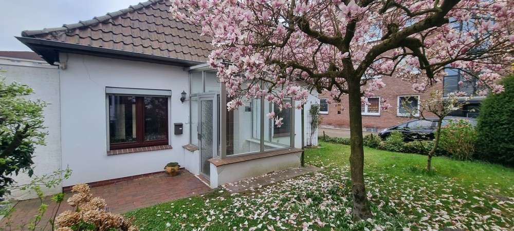 Haus zum Kaufen in Oldenburg 299.000 € 80 m²