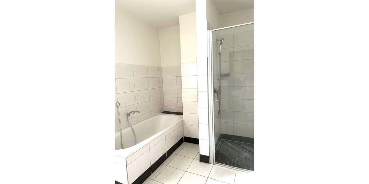 Etagenwohnung Bad Zwischenahn Bad Zwischenahn I - 3 Zimmer, 112 m&sup2;, 1.400&euro; | Angebot:25051132