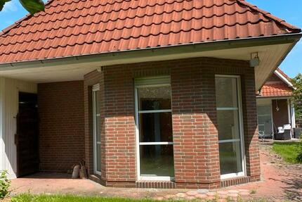 Schönes kleines Häuschen, freistehen, Hinterbebauung