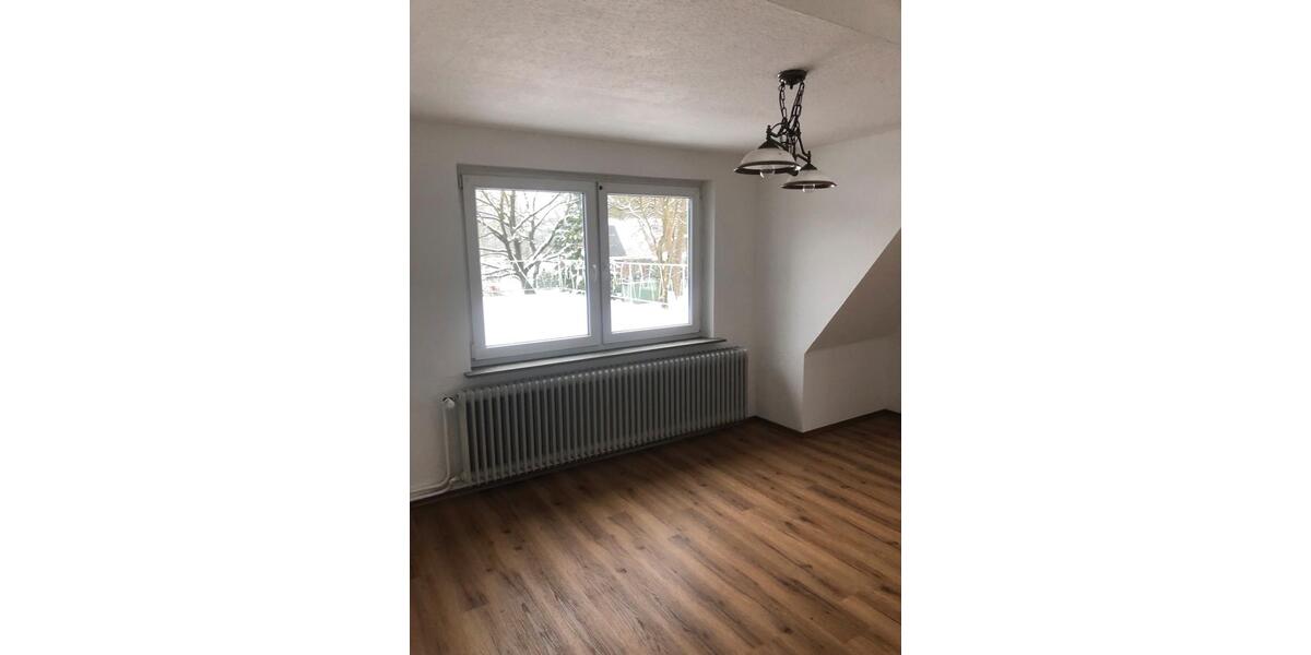 Etagenwohnung Oldenburg Drielaker-Moor - 3 Zimmer, 80 m&sup2;, 300&euro; | Angebot:25048501