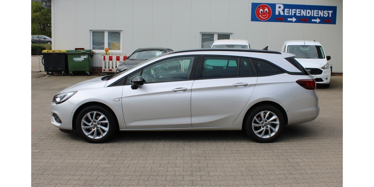 Opel Astra SportsTourer Autom. ELEGANCE 1.HD SHZ/BOSE 70.653 km 14.990 &euro; Hatten 26209