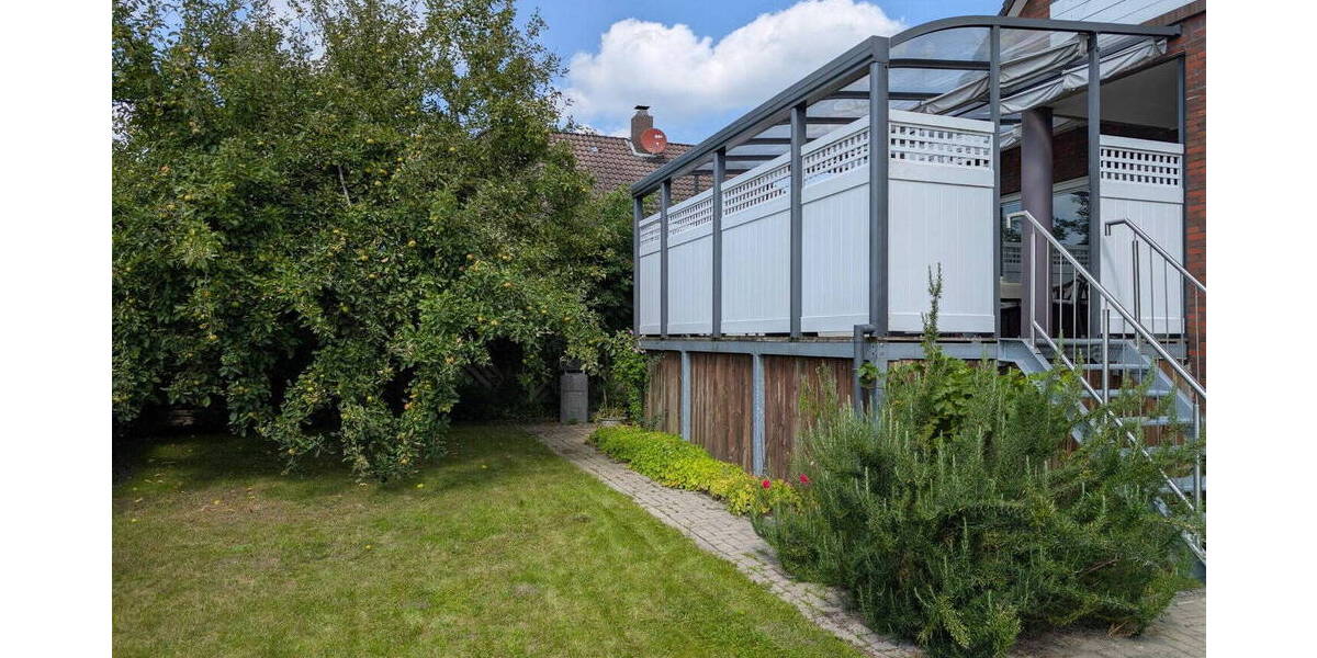 Mehrfamilienhaus, Wohnhaus Varel - 7 Zimmer, 212 m&sup2;, 339.000&euro; | Angebot:26070425