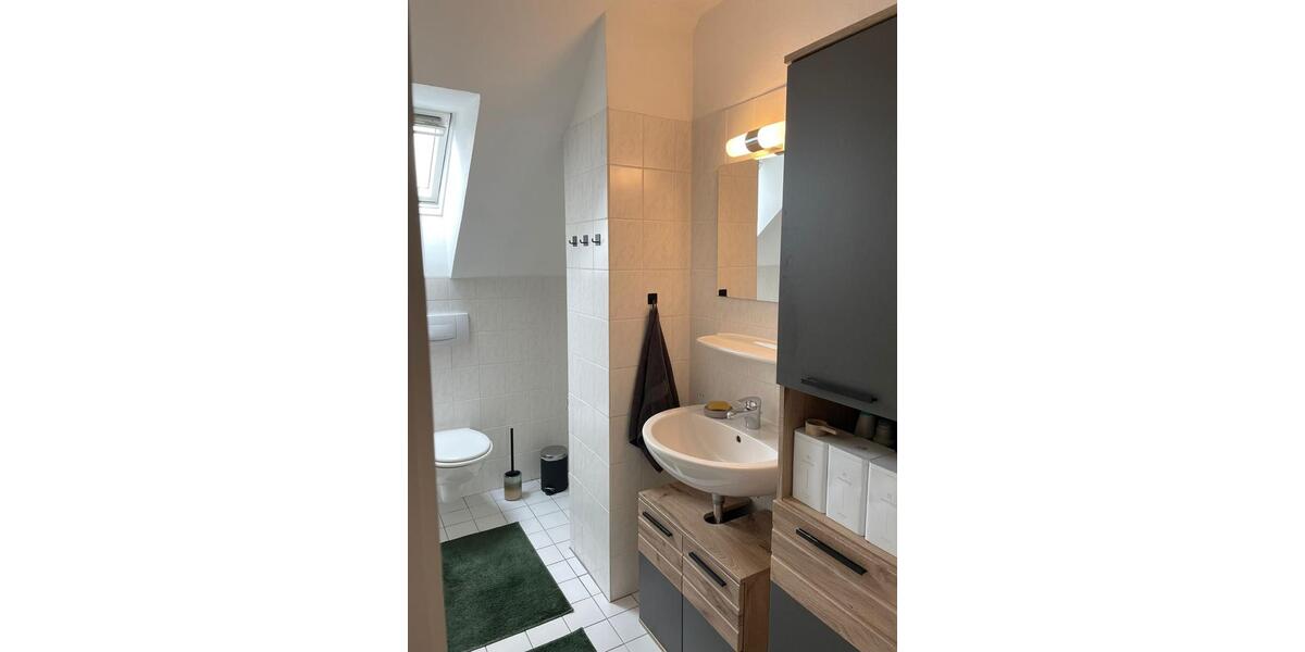 Dachgeschoßwohnung Oldenburg Eversten - 2.5 Zimmer, 58 m&sup2;, 800&euro; | Angebot:26268007