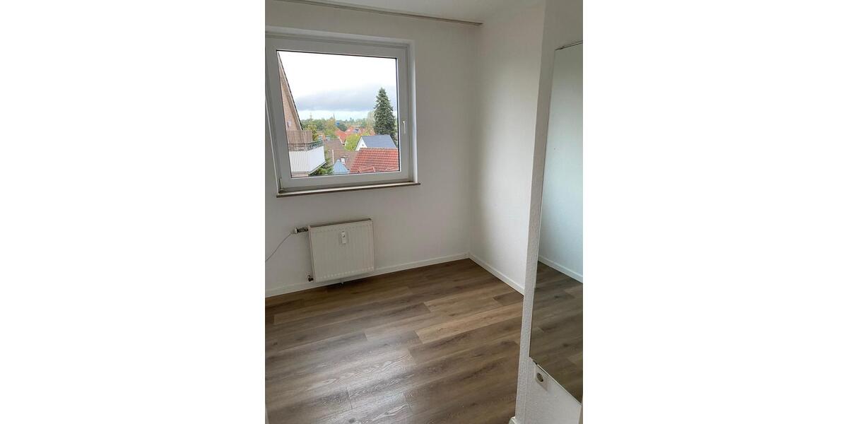 Dachgeschoßwohnung Oldenburg Eversten - 1.5 Zimmer, 50 m&sup2;, 740&euro; | Angebot:25892732