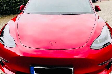 Tesla Model 3 58.400 km 32.500 &euro; Friesoythe 26169