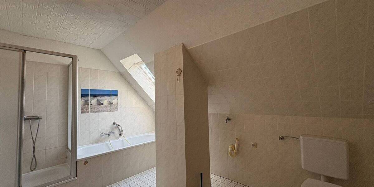 Mehrfamilienhaus, Wohnhaus Berne Ranzenbüttel - 7 Zimmer, 326 m&sup2;, 349.000&euro; | Angebot:25742327
