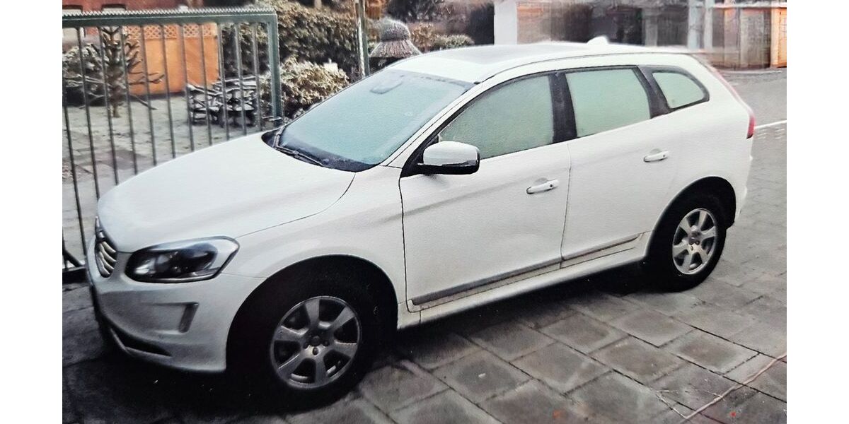 Volvo XC60 150.000 km 17.000 € Varel 26316