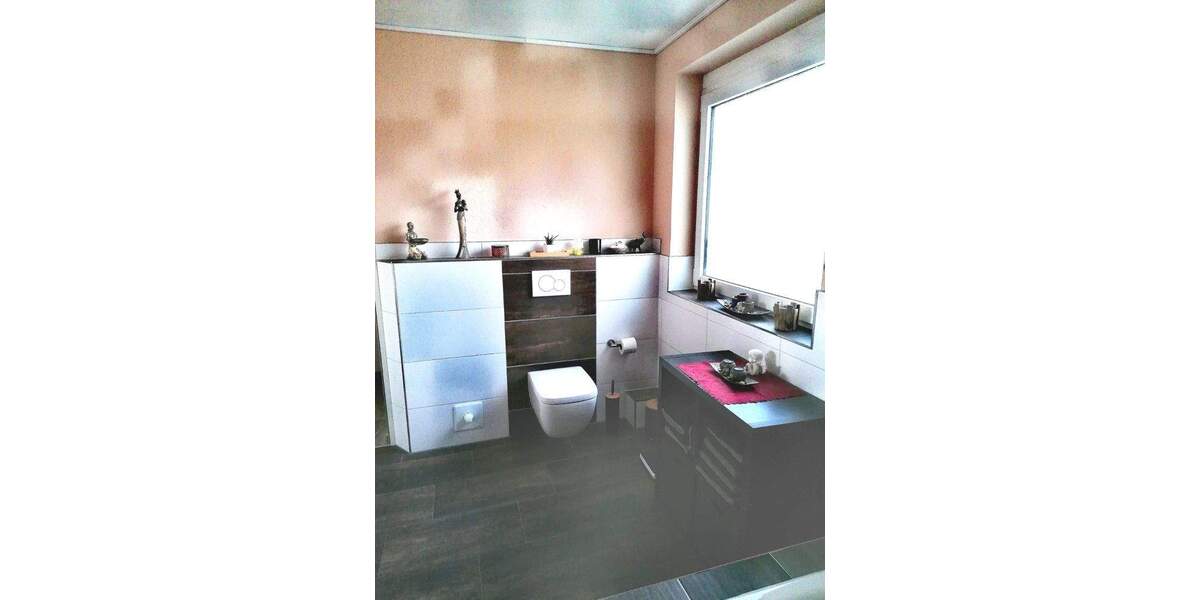 Mehrfamilienhaus, Wohnhaus Elsfleth - 8 Zimmer, 274 m&sup2;, 435.000&euro; | Angebot:25669816