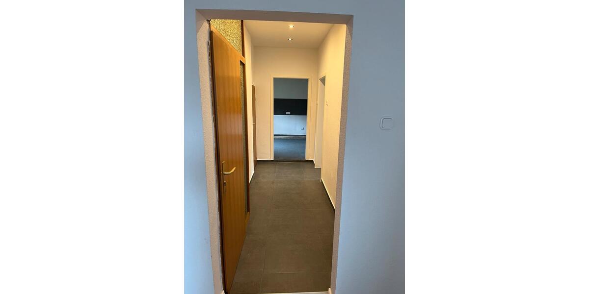 Erdgeschoßwohnung Delmenhorst - 3 Zimmer, 90 m&sup2;, 1.100&euro; | Angebot:26183824