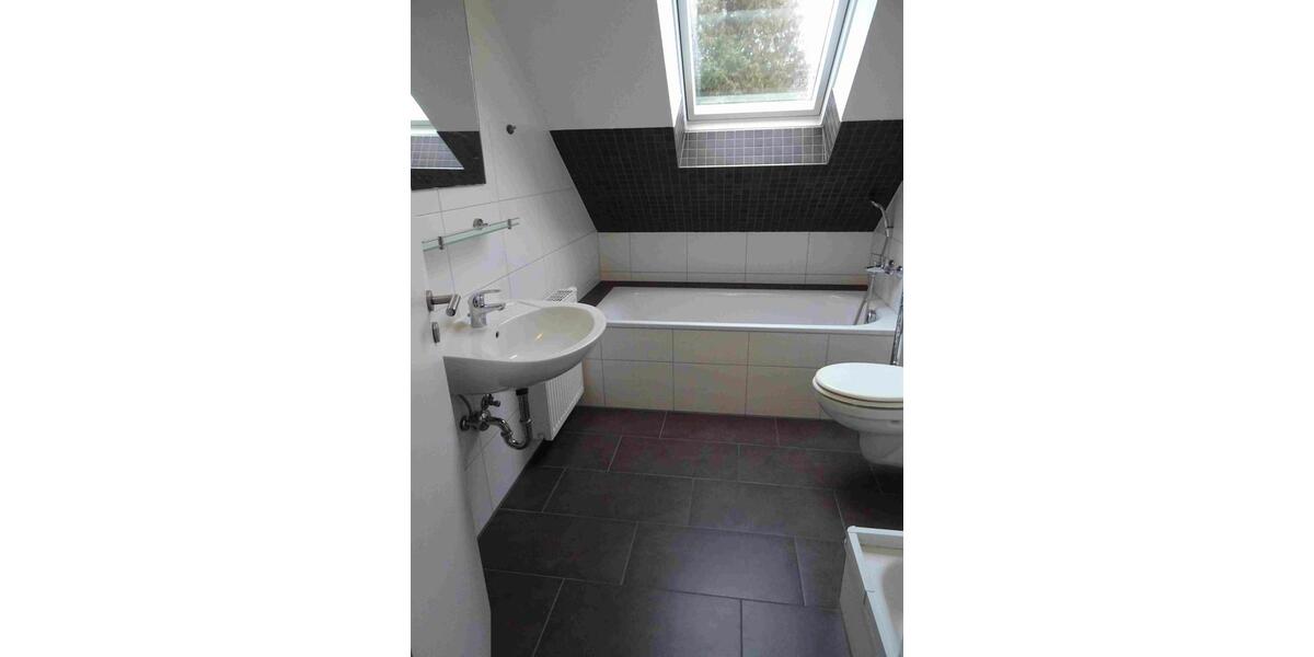 Mehrfamilienhaus, Wohnhaus Wiefelstede - 8 Zimmer, 229 m&sup2;, 390.000&euro; | Angebot:26112400