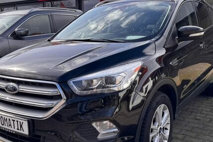 Ford Kuga 62.500 km 16.990 &euro; Oldenburg 26125