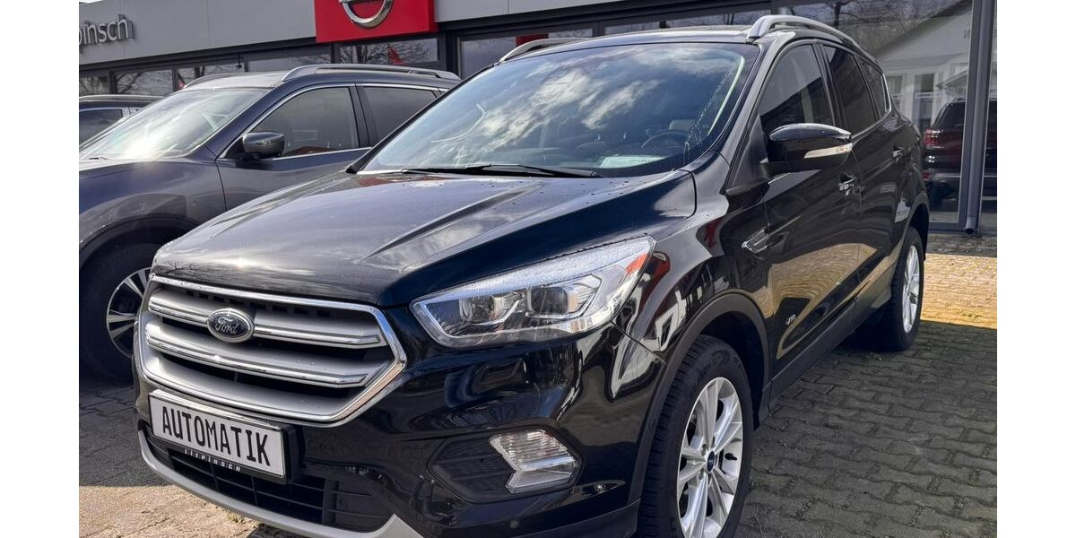 Ford Kuga 62.500 km 18.990 &euro; Oldenburg 26125