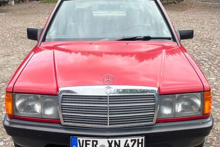 Mercedes-Benz 190 233.692 km 5.250 &euro; Oldenburg 26123
