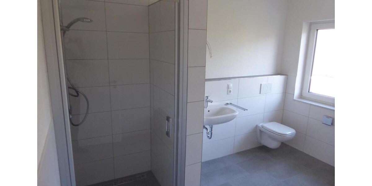 Doppelhaushälfte Rastede - 5 Zimmer, 120 m&sup2;, 1.700&euro; | Angebot:26065580