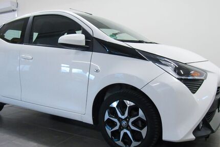 Toyota Aygo (X) 79.900 km 11.890 &euro; Oldenburg 26125