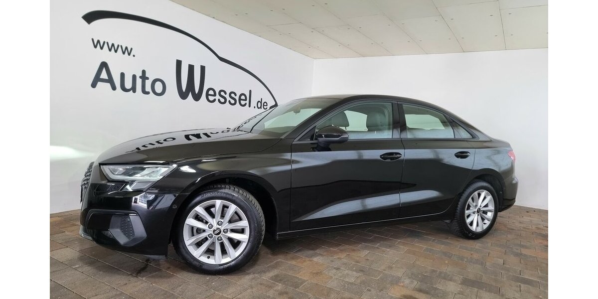 Audi A3 30TFSI limo Navi Leder Digital VIC Kamera LED 66.400 km 21.450 € Garrel 49681