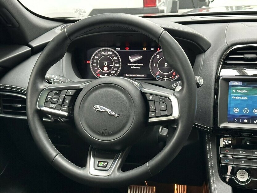 Jaguar F-Pace 3,0 D AWD R-Sport +AHK+Panorama+Navi+Kamera 92.200 km 29.990 € Jaderberg 26349