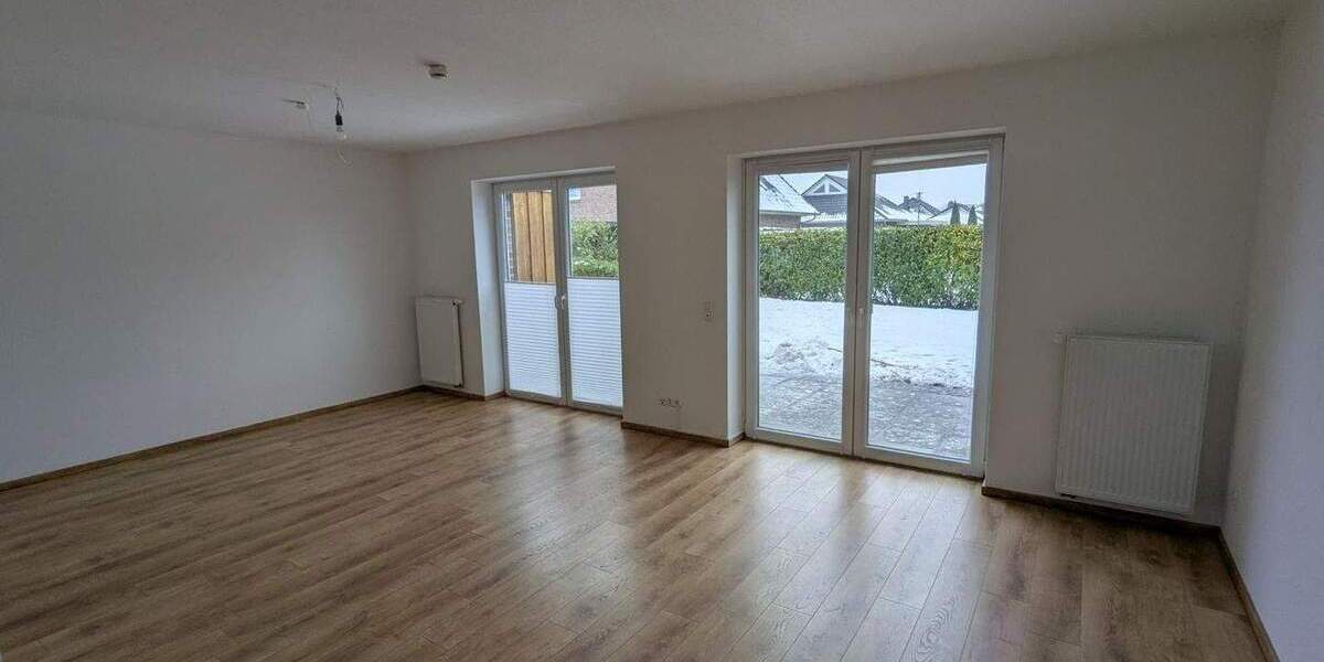 Doppelhaushälfte Westerstede - 4 Zimmer, 115 m&sup2;, 1.100&euro; | Angebot:24990421