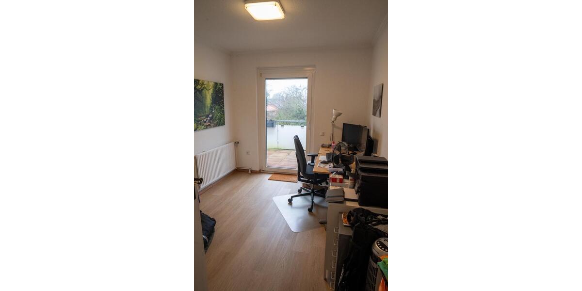 Etagenwohnung Brake (Unterweser) - 3 Zimmer, 75 m&sup2;, 115.000&euro; | Angebot:25641396