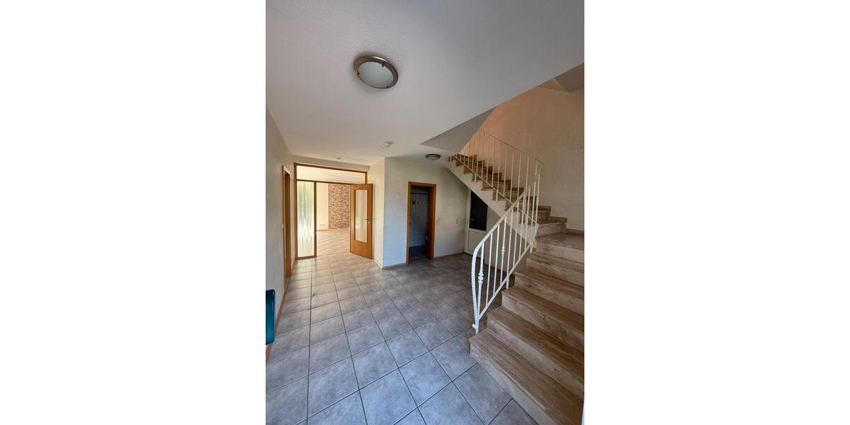 Doppelhaushälfte Rastede - 7 Zimmer, 160 m&sup2;, 435.000&euro; | Angebot:26940655