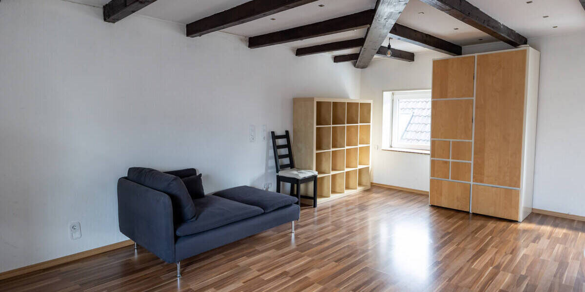 Etagenwohnung Delmenhorst Mitte - 3 Zimmer, 90 m&sup2;, 142.000&euro; | Angebot:25691270