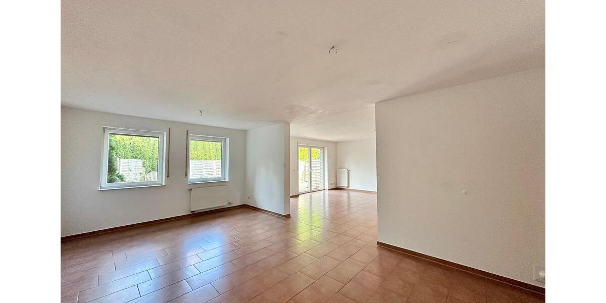 Reihenhaus Westerstede - 3 Zimmer, 172 m&sup2;, 950&euro; | Angebot:26131169