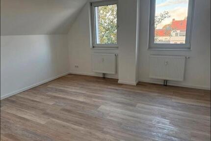 Sanierte 3 Zi Wohnung mit Küche 3 zimmer