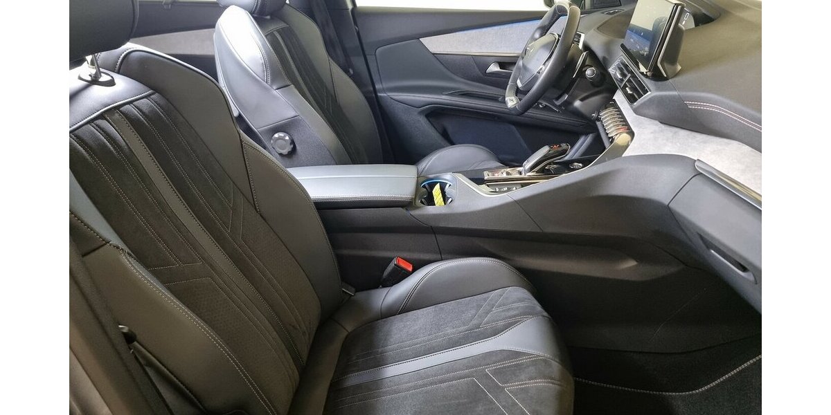 Peugeot 5008 GT LED APP SHZ Kamera Digital Navi 7-Sitzer 47.200 km 25.700 &euro; Garrel 49681