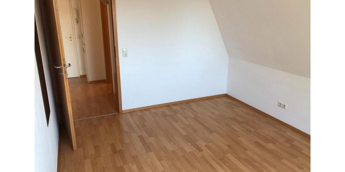 Dachgeschoßwohnung Delmenhorst - 2 Zimmer, 46 m&sup2;, 120.000&euro; | Angebot:26256149