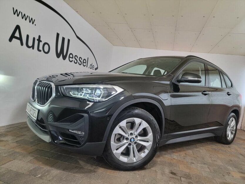 X1 xDrive 25e Advantage LED AHK Navi Automatik